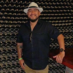 Meet your Posher, Vicente